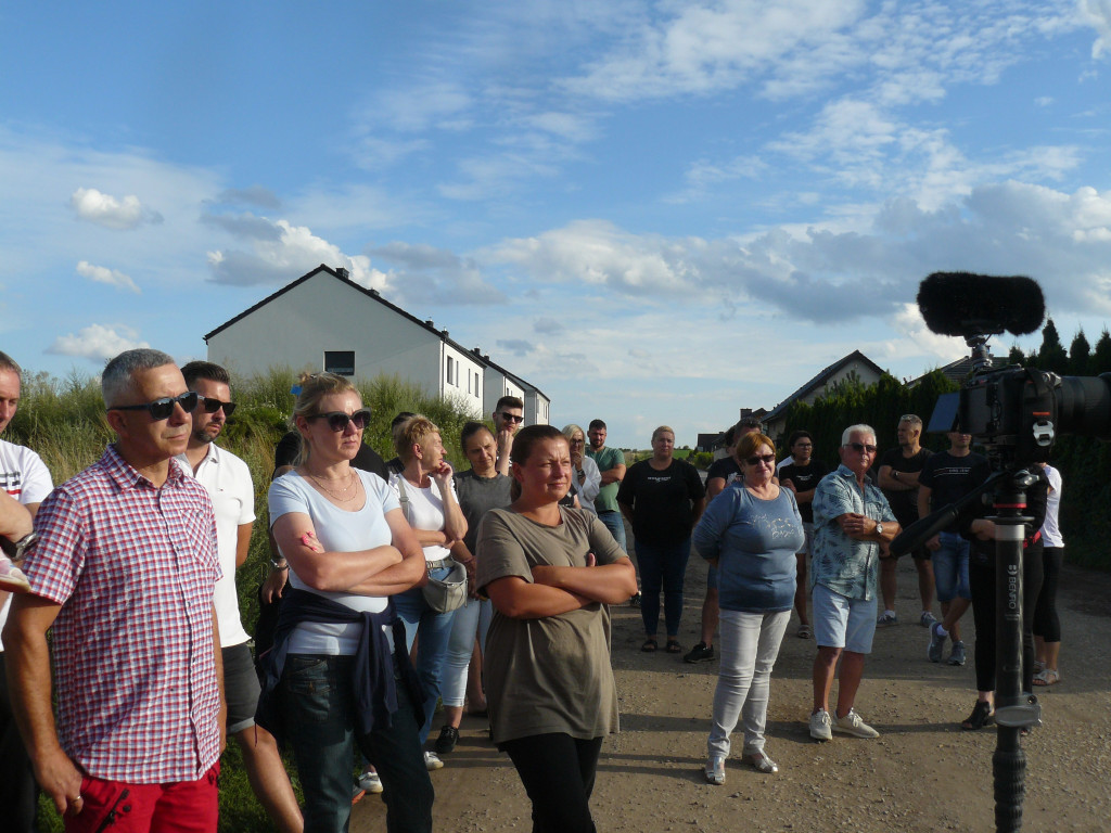 Nakło Śląskie. Mieszkańcy walczą z plagą much