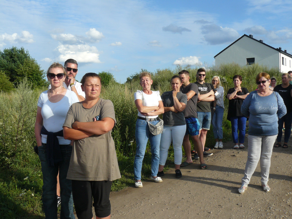 Nakło Śląskie. Mieszkańcy walczą z plagą much