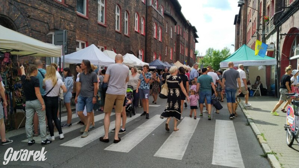 Zatłoczony Nikisz, bo to przecież Jarmark u Babci Anny [FOTO]