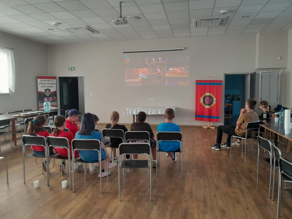 Młodzieżowa drużyna OSP pod namiotami [ZDJĘCIA]