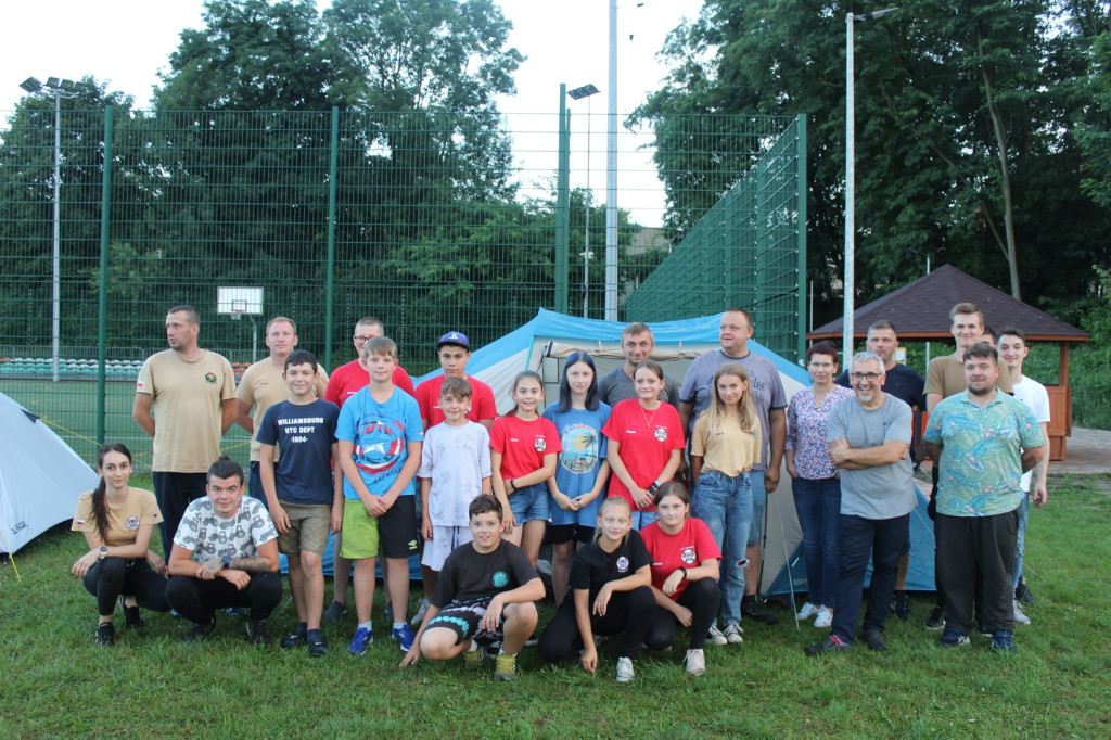 Młodzieżowa drużyna OSP pod namiotami [ZDJĘCIA]