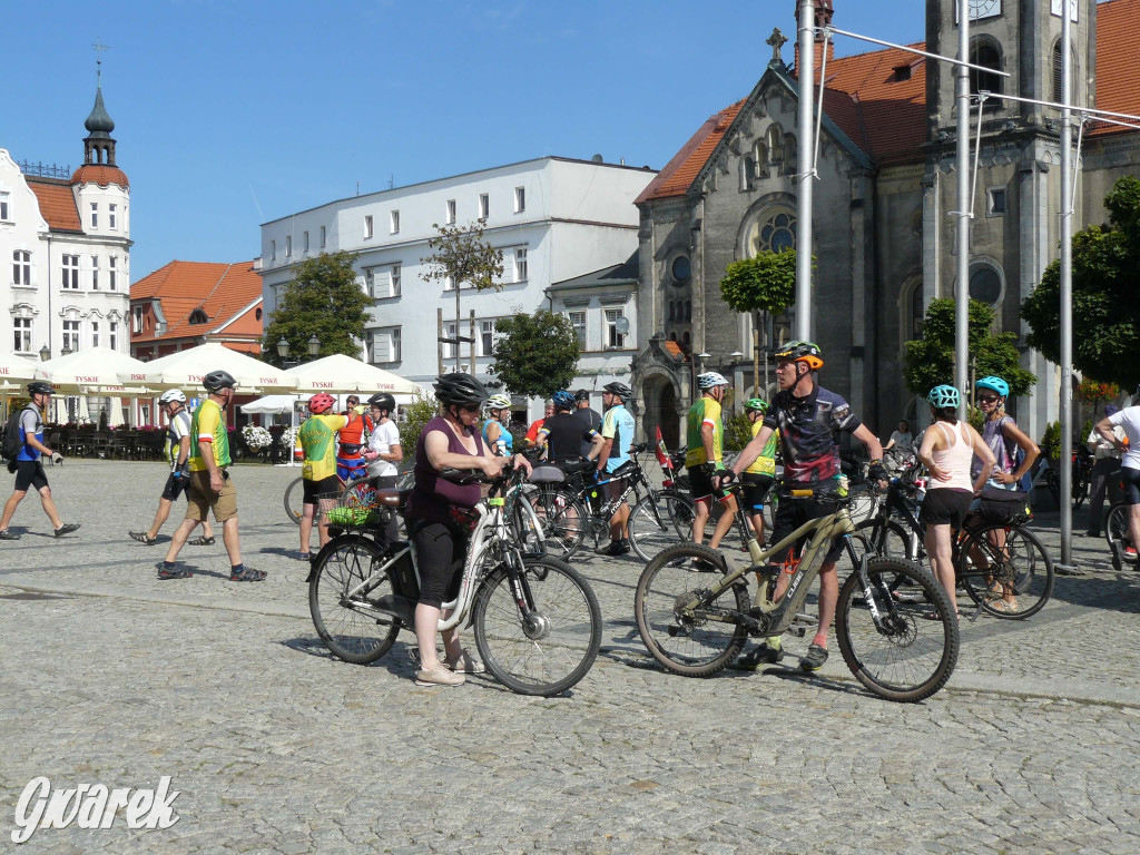 Rajd rowerowy śladami Donnersmarcków [ZDJĘCIA]