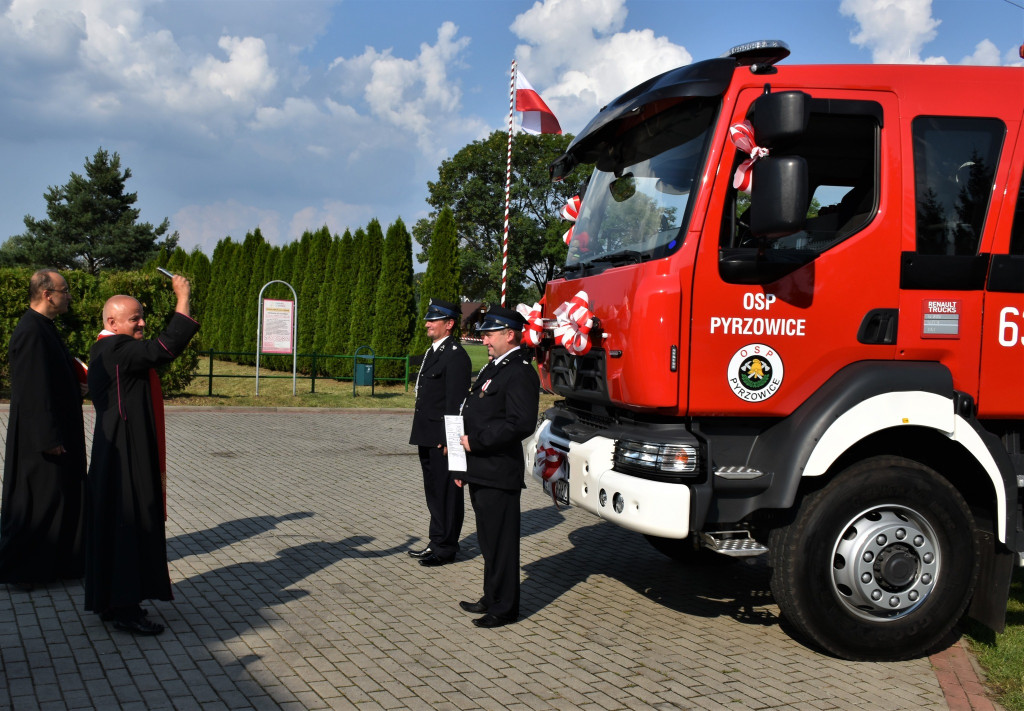 OSP Pyrzowice świętowało 100-lecia działalności [FOTO]