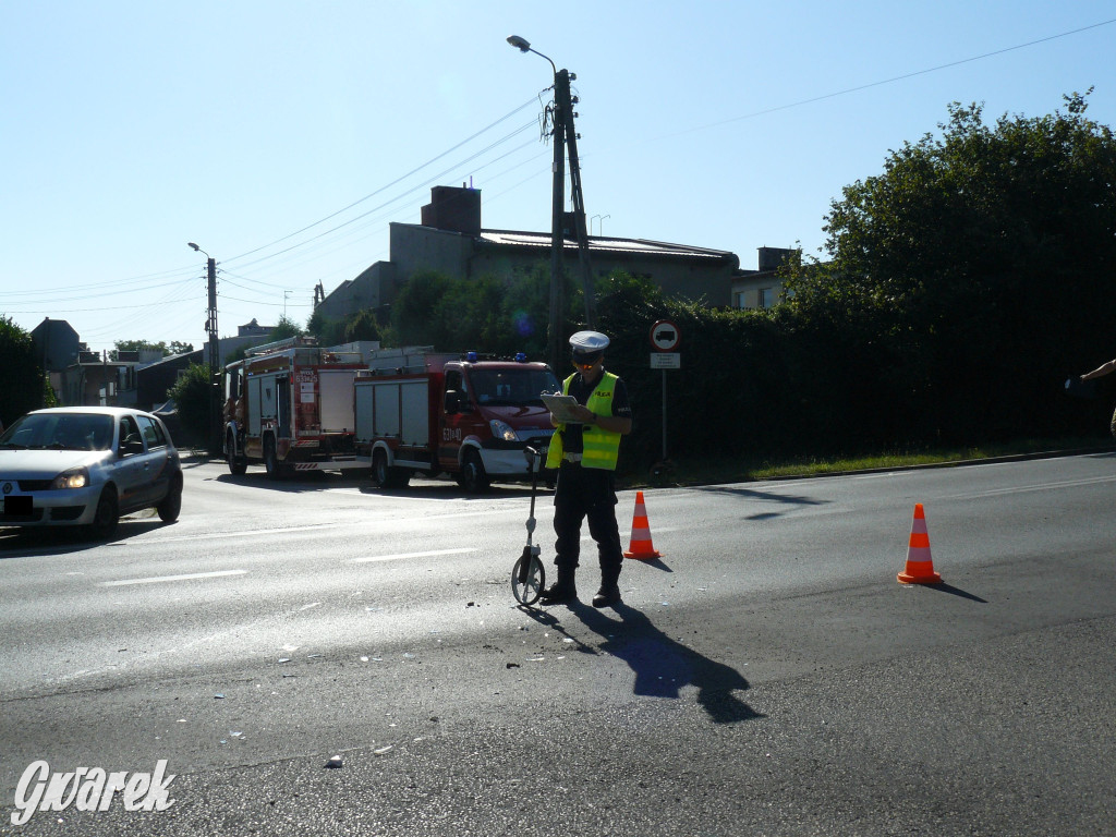 Tarnowskie Góry. Zderzenie osobówki z motocyklem