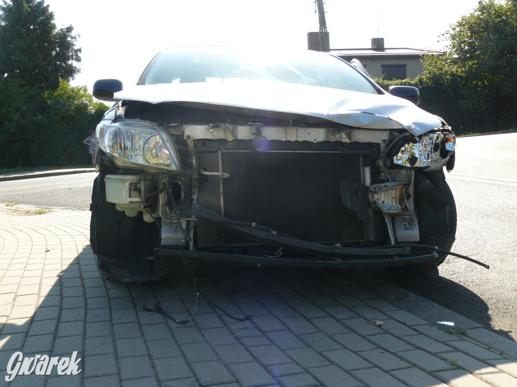 Tarnowskie Góry. Zderzenie osobówki z motocyklem