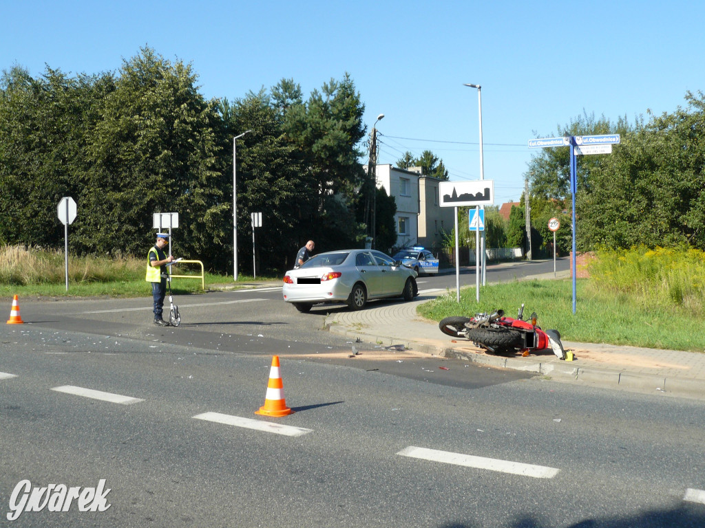 Tarnowskie Góry. Zderzenie osobówki z motocyklem