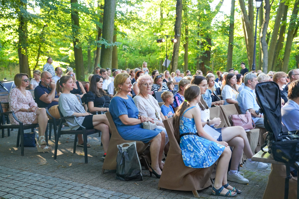 Dereszowska za nakrętki. Koncert w Pałacu w Rybnej [FOTO]