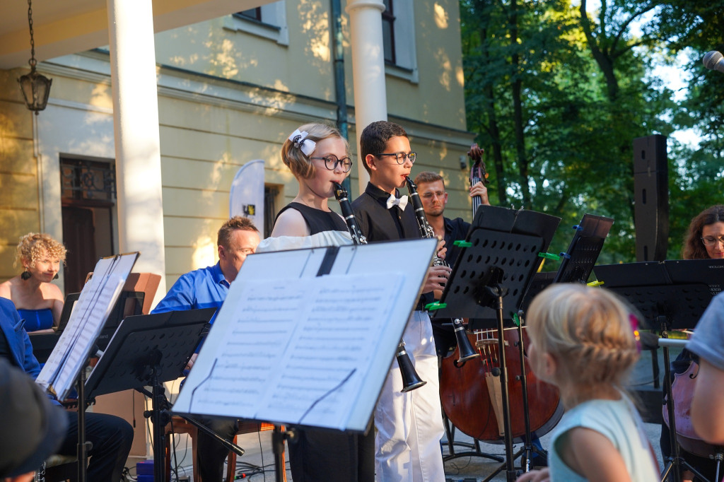 Dereszowska za nakrętki. Koncert w Pałacu w Rybnej [FOTO]