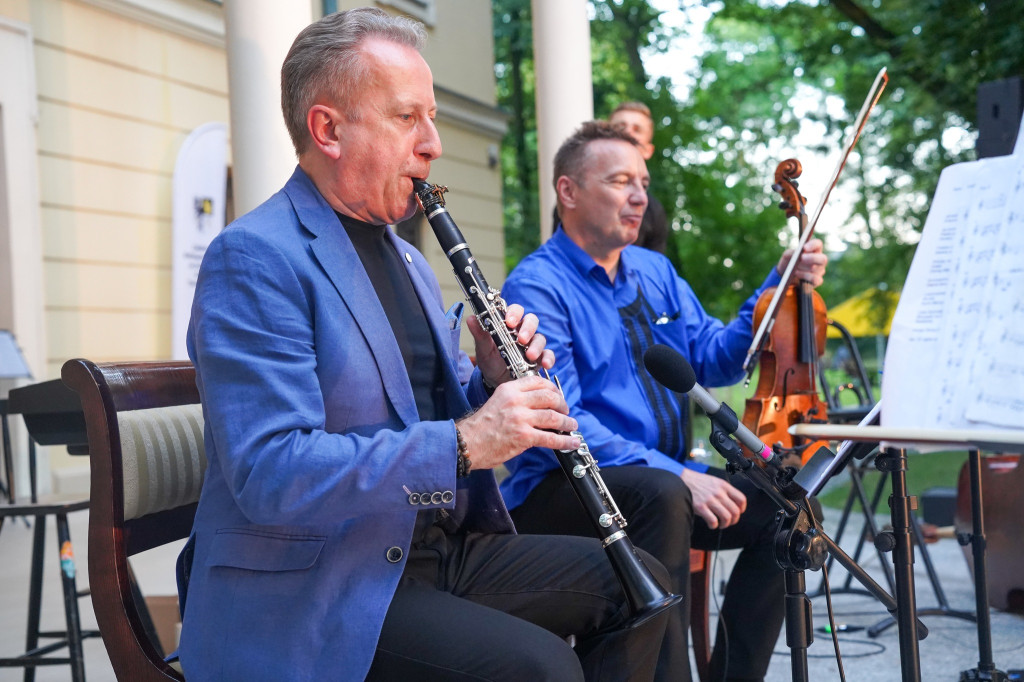 Dereszowska za nakrętki. Koncert w Pałacu w Rybnej [FOTO]