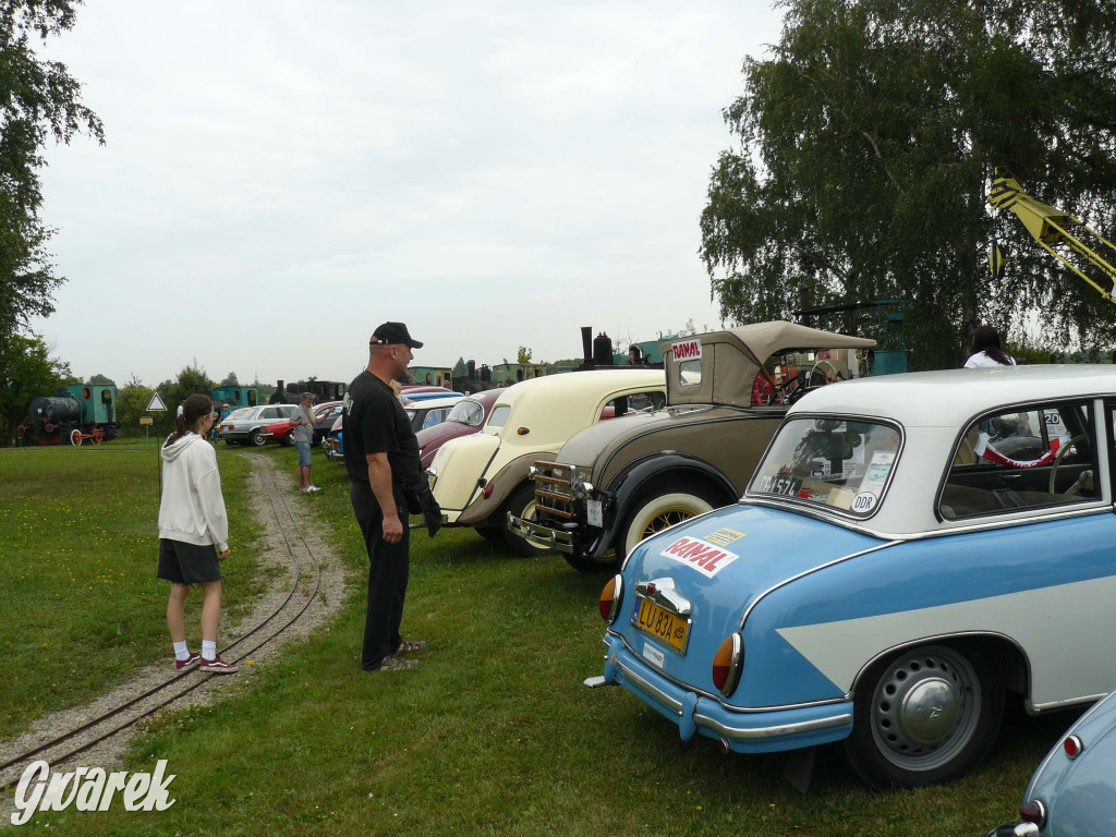 Tarnowskie Góry. Rajd pojazdów zabytkowych [FOTO]