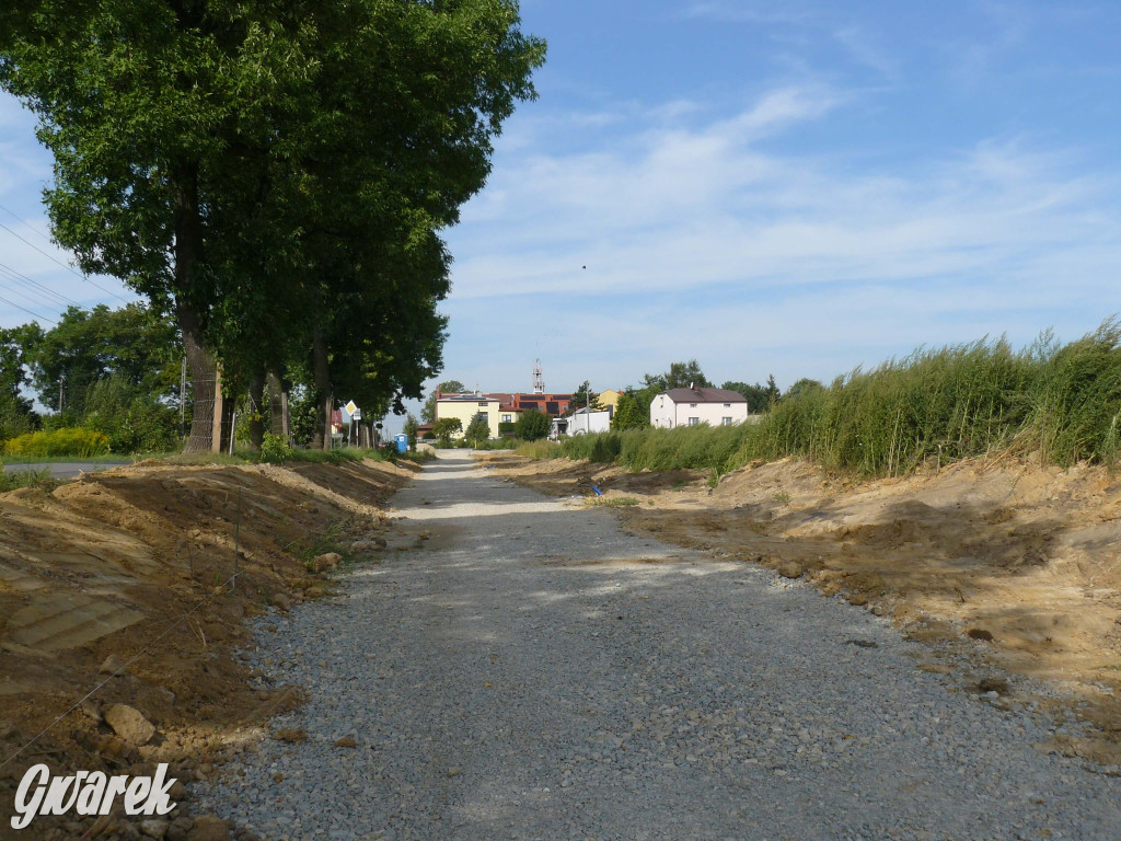 Tarnowskie Góry. Budowa ścieżki na Staffa [FOTO]