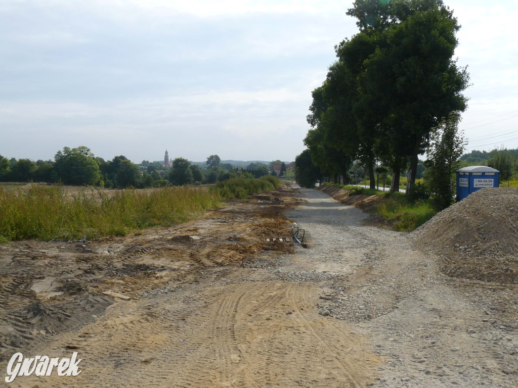 Tarnowskie Góry. Budowa ścieżki na Staffa [FOTO]