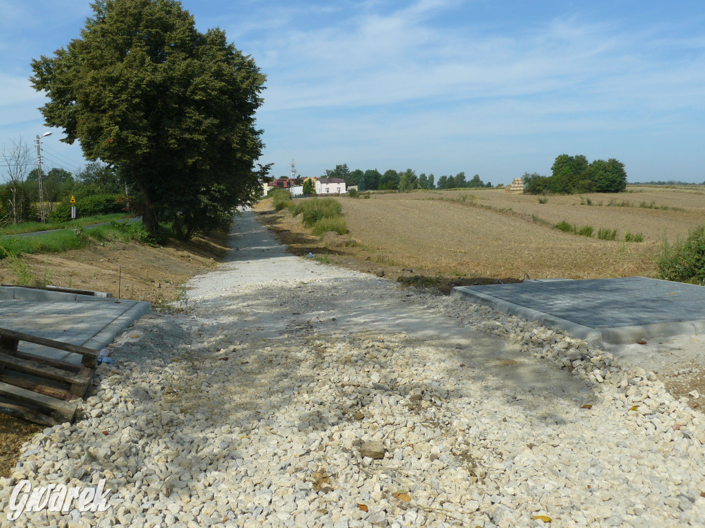 Tarnowskie Góry. Budowa ścieżki na Staffa [FOTO]