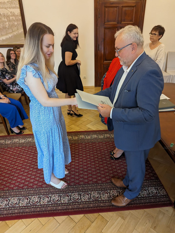 Tarnowskie Góry. Nauczyciele odebrali akty mianowania