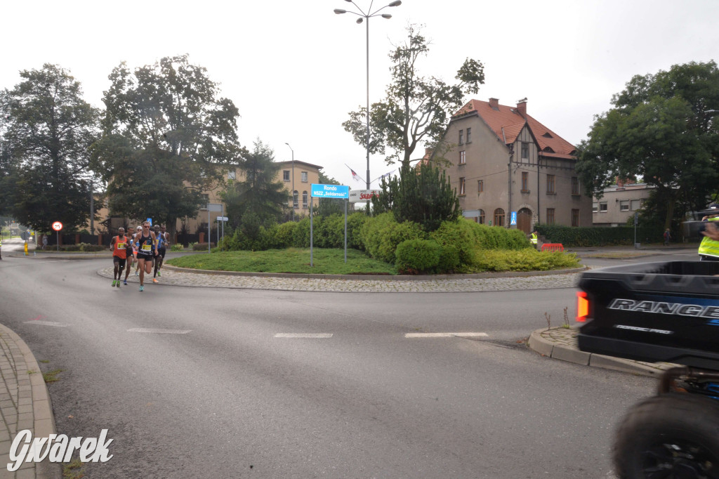 Tarnowskie Góry. Półmaraton i bieg na 10 km [FOTO]