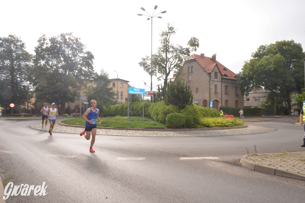 Tarnowskie Góry. Półmaraton i bieg na 10 km [FOTO]