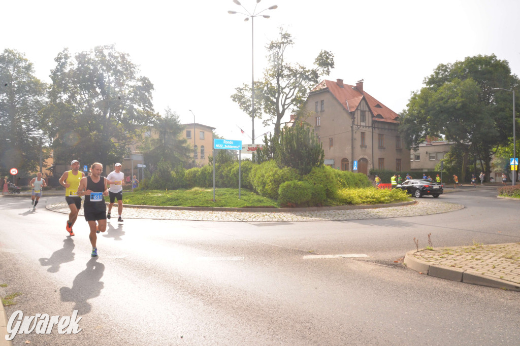 Tarnowskie Góry. Półmaraton i bieg na 10 km [FOTO]