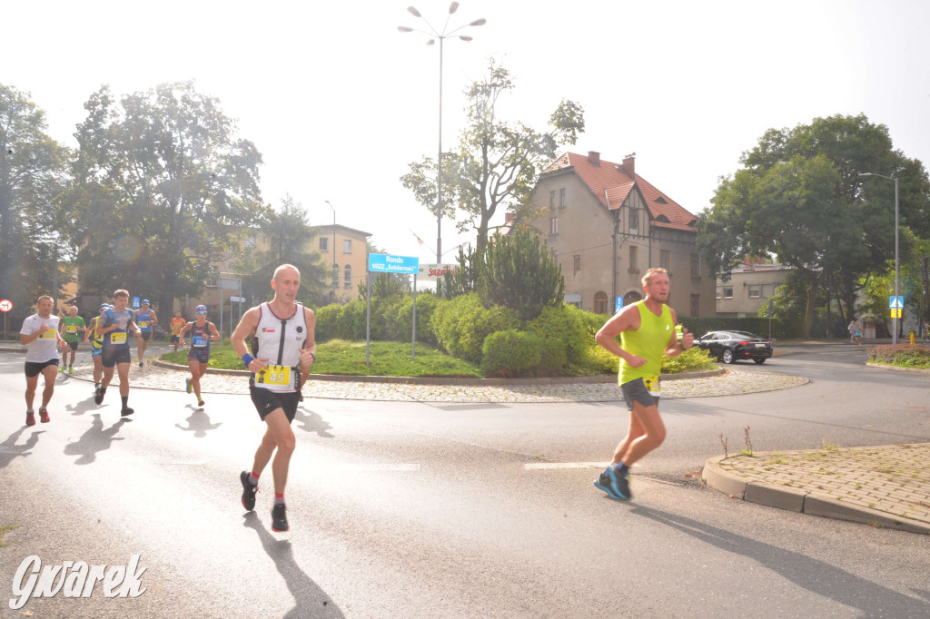 Tarnowskie Góry. Półmaraton i bieg na 10 km [FOTO]