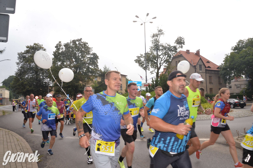 Tarnowskie Góry. Półmaraton i bieg na 10 km [FOTO]