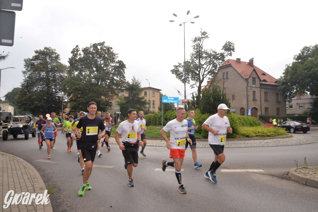 Tarnowskie Góry. Półmaraton i bieg na 10 km [FOTO]