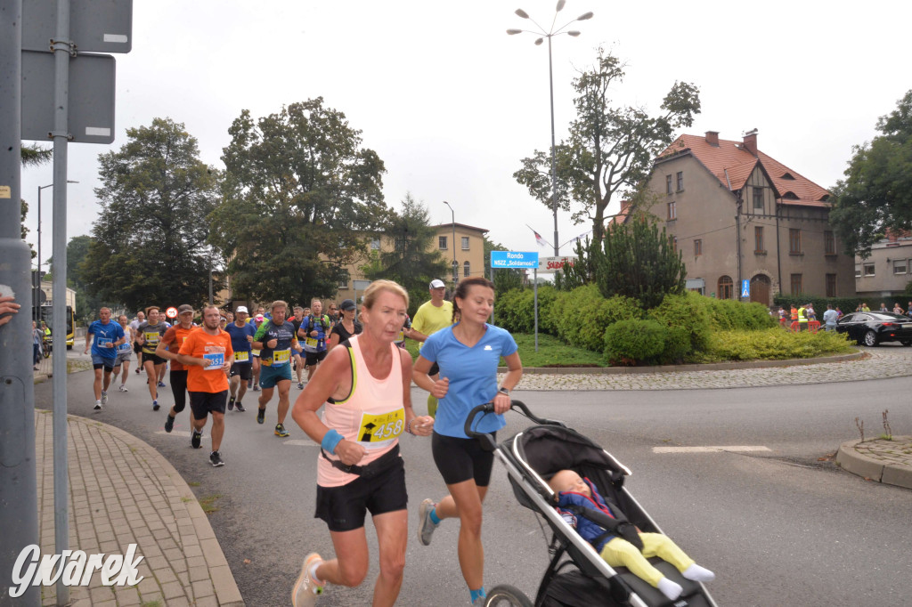 Tarnowskie Góry. Półmaraton i bieg na 10 km [FOTO]