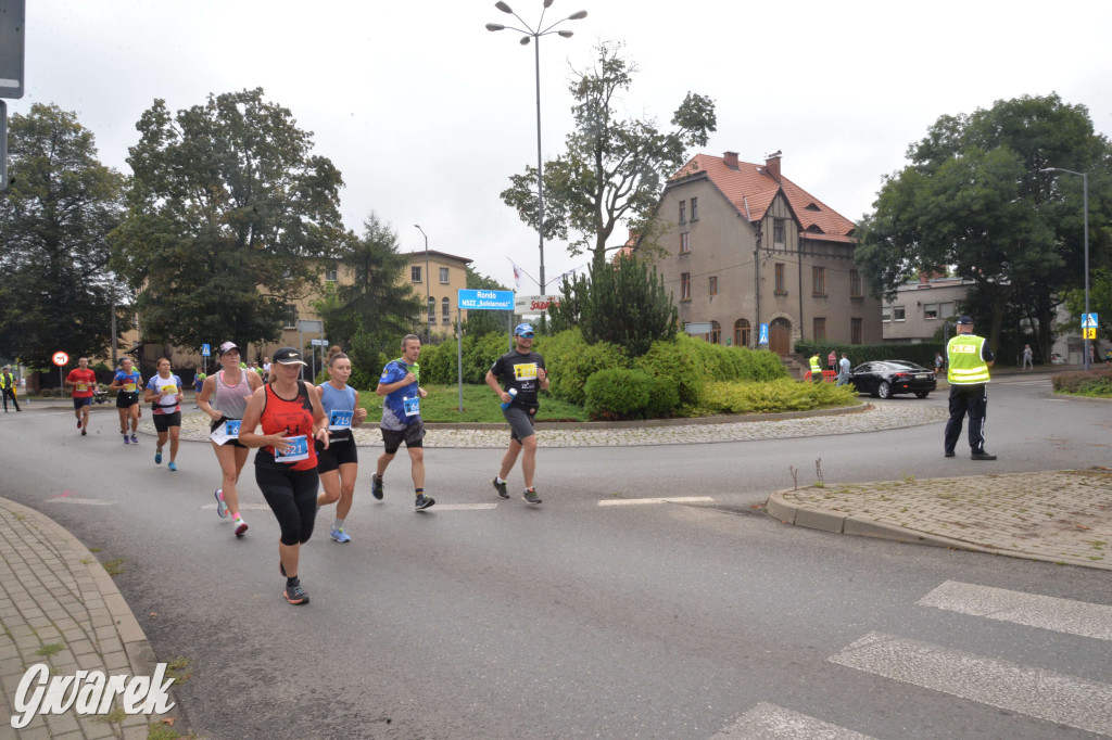 Tarnowskie Góry. Półmaraton i bieg na 10 km [FOTO]