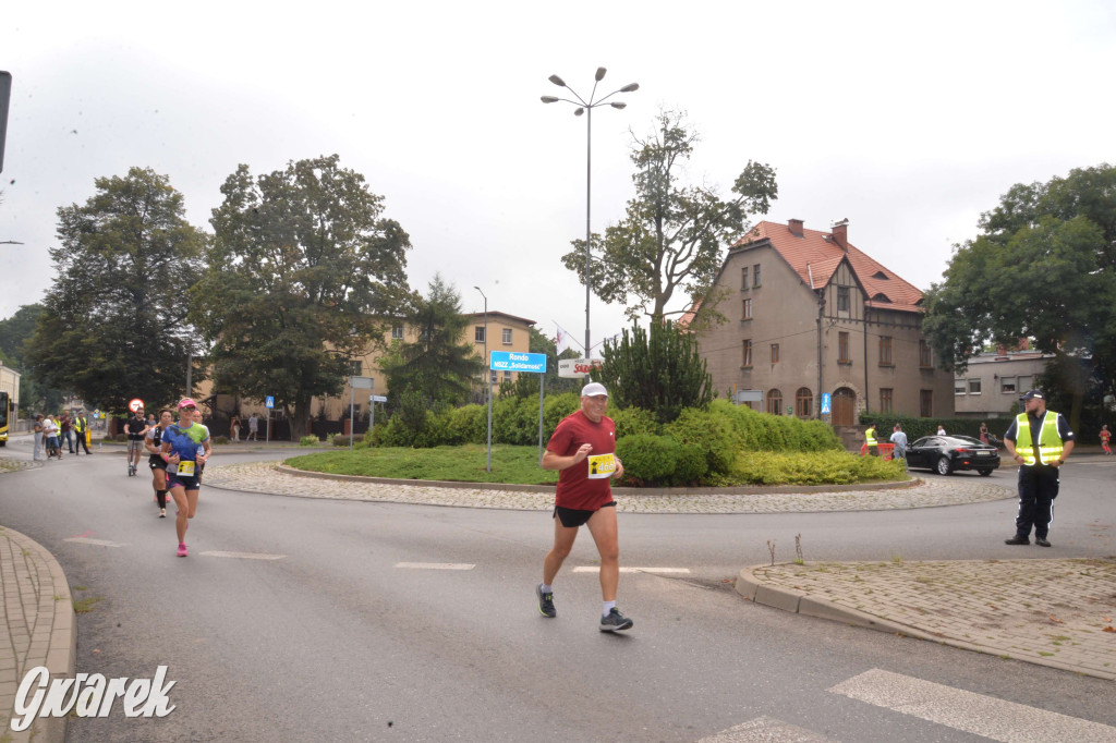 Tarnowskie Góry. Półmaraton i bieg na 10 km [FOTO]
