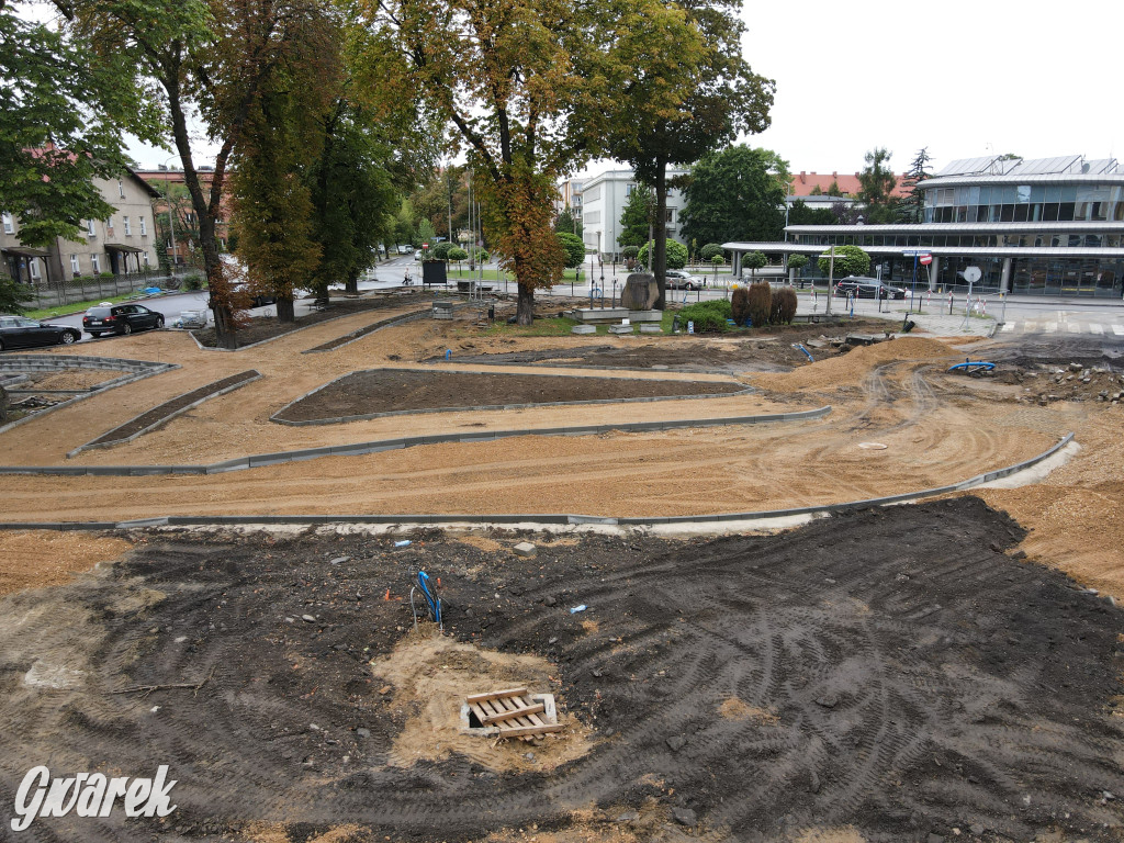 Tarnowskie Góry. Centrum przesiadkowe w budowie