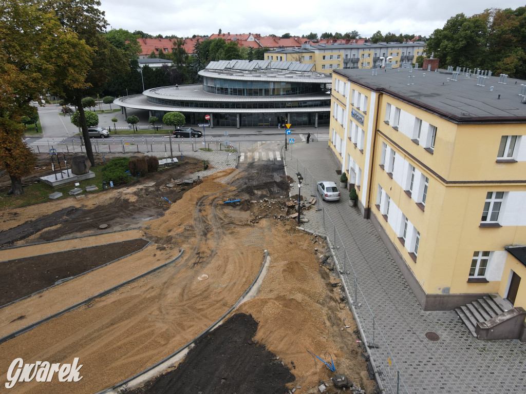 Tarnowskie Góry. Centrum przesiadkowe w budowie