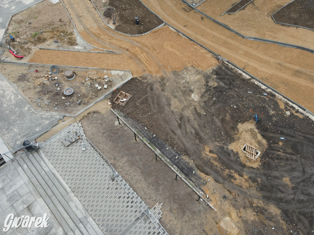 Tarnowskie Góry. Centrum przesiadkowe w budowie