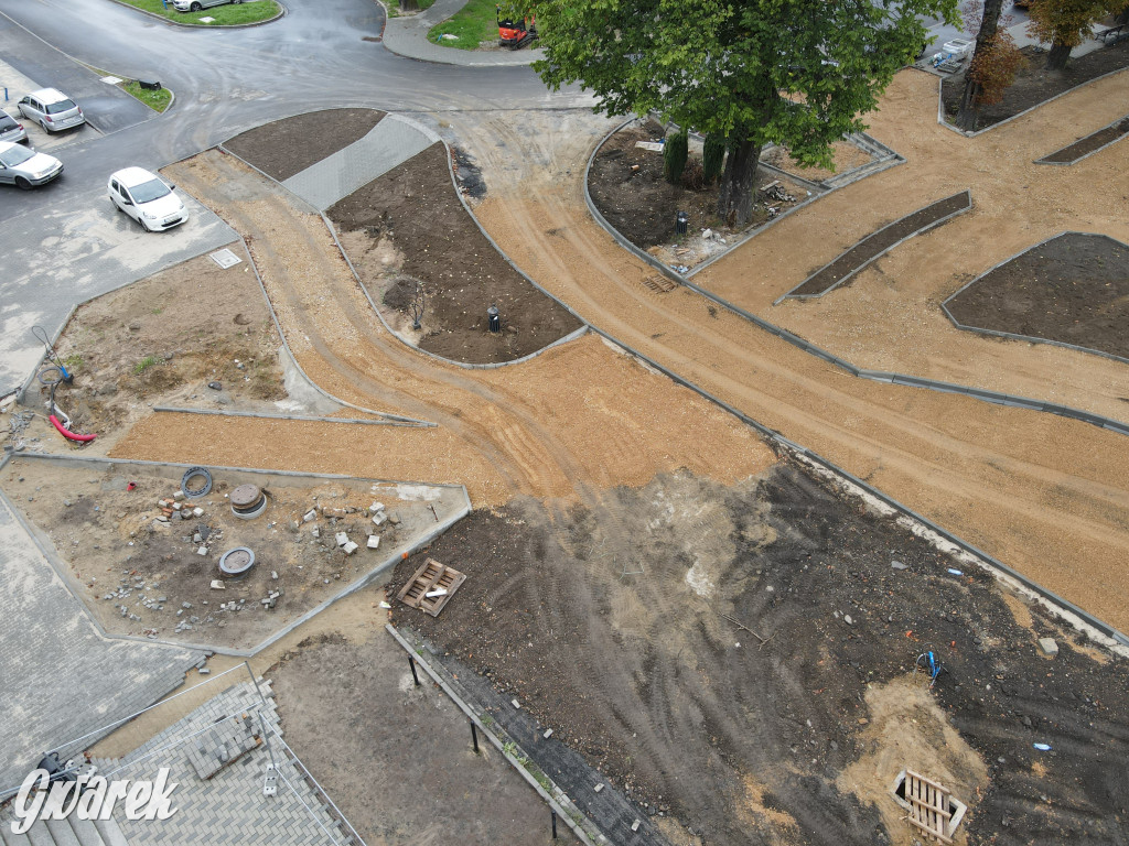 Tarnowskie Góry. Centrum przesiadkowe w budowie