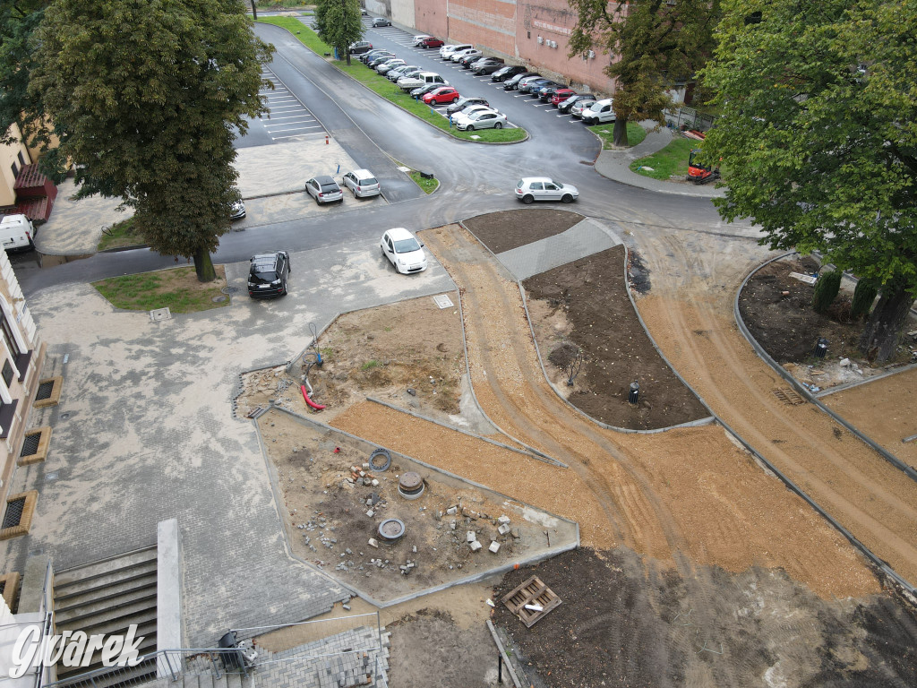 Tarnowskie Góry. Centrum przesiadkowe w budowie