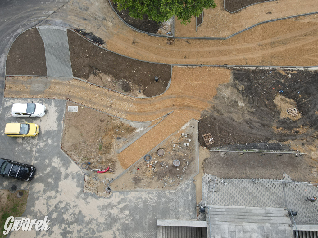 Tarnowskie Góry. Centrum przesiadkowe w budowie