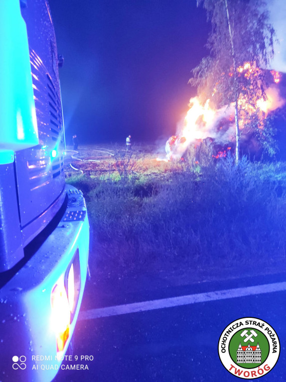 Wieszowa. Pożar stogu słomy