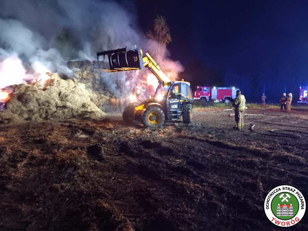 Wieszowa. Pożar stogu słomy