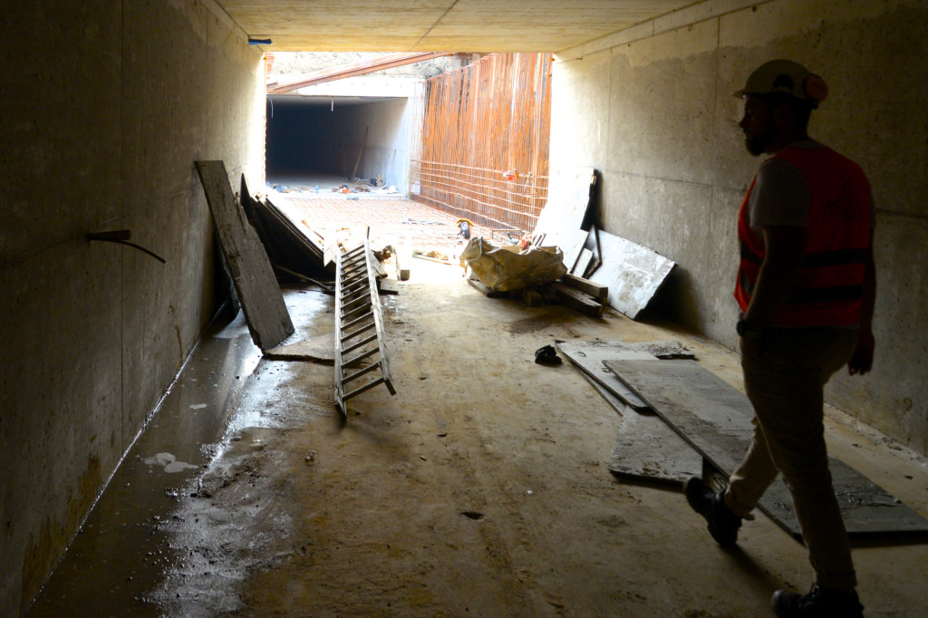 Tarnowskie Góry. Tunel  pieszo-rowerowy w budowie