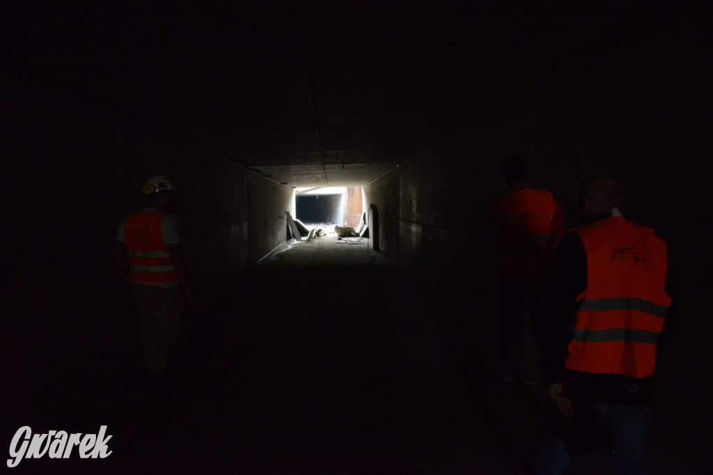 Tarnowskie Góry. Tunel  pieszo-rowerowy w budowie