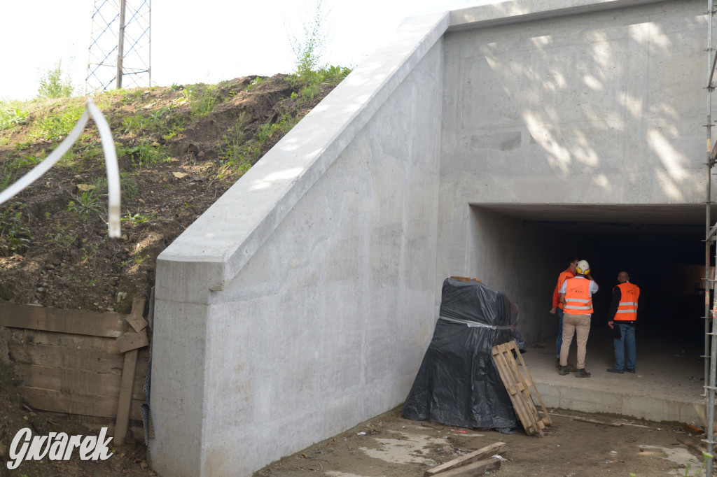 Tarnowskie Góry. Tunel  pieszo-rowerowy w budowie