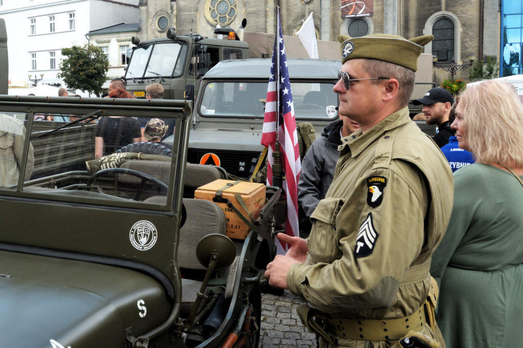 Tarnowskie Góry.  IV Tarnogórski Piknik Militarny