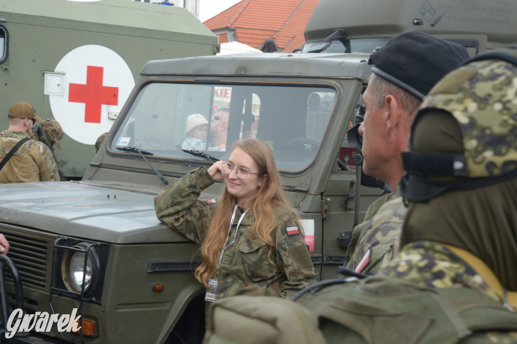 Tarnowskie Góry.  IV Tarnogórski Piknik Militarny