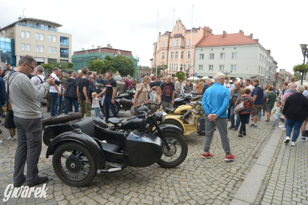 Tarnowskie Góry.  IV Tarnogórski Piknik Militarny