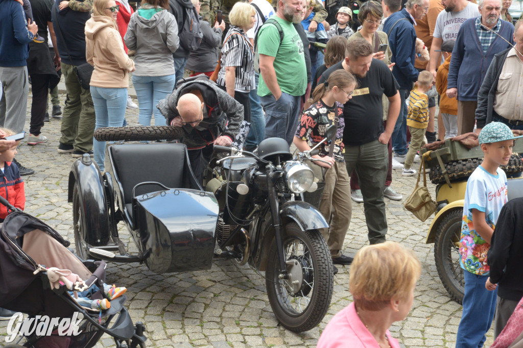 Tarnowskie Góry.  IV Tarnogórski Piknik Militarny