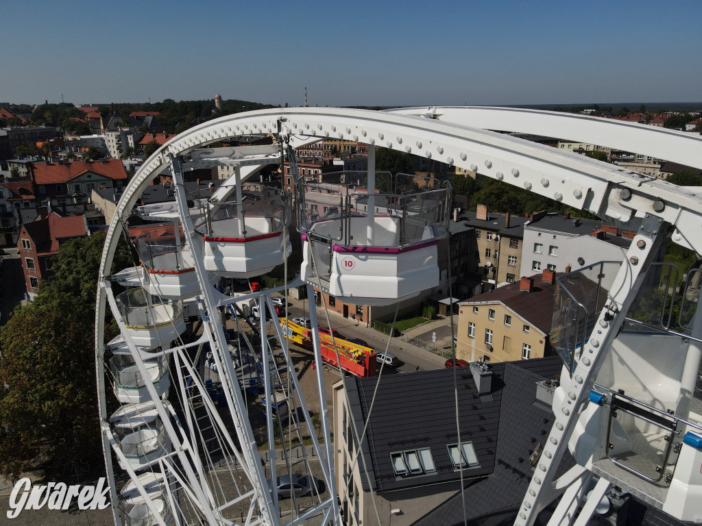 Gwarki 2023 i karuzele. Taki stąd widok