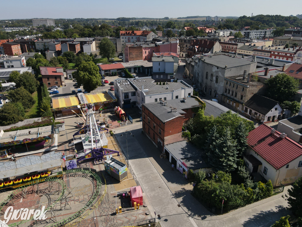 Gwarki 2023 i karuzele. Taki stąd widok