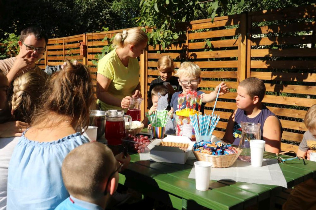 Ogród sensoryczny przy szkole już otwarty
