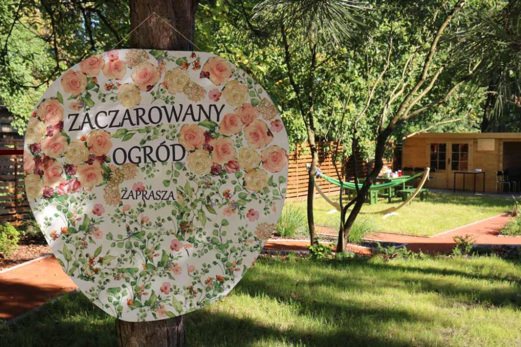 Ogród sensoryczny przy szkole już otwarty