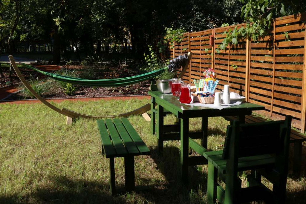 Ogród sensoryczny przy szkole już otwarty