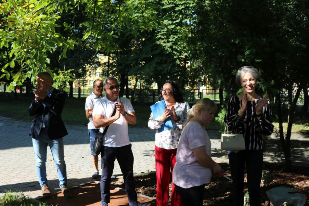 Ogród sensoryczny przy szkole już otwarty