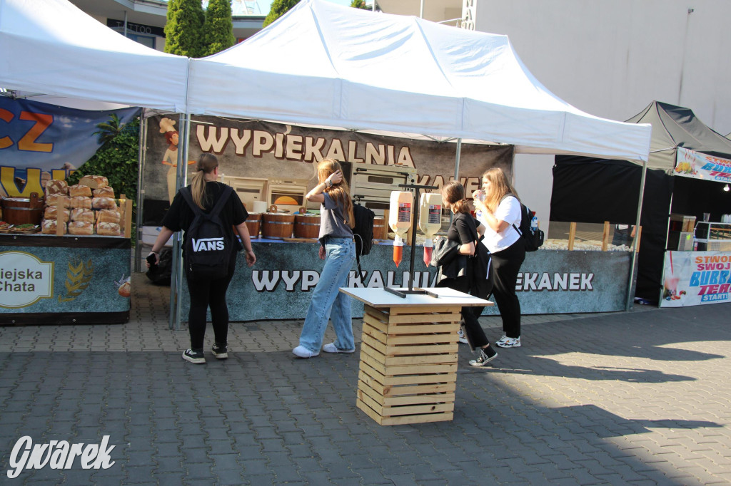 Ile kosztuje piwo, ile kiełbasa w czasie Gwarków? Ceny na stoiskach