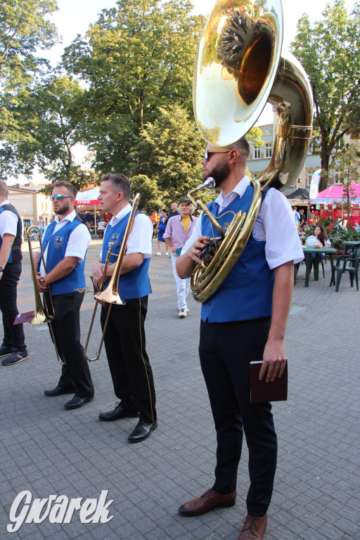 Przemarsz Tarnogórskiej Orkiestry Dętej rozpoczął Gwarki [FOTO]